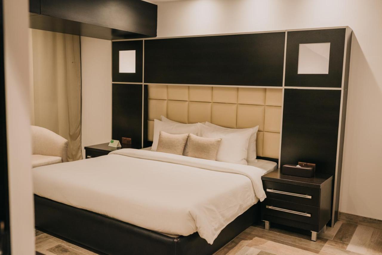 Ashur Hotel Dukhan 외부 사진