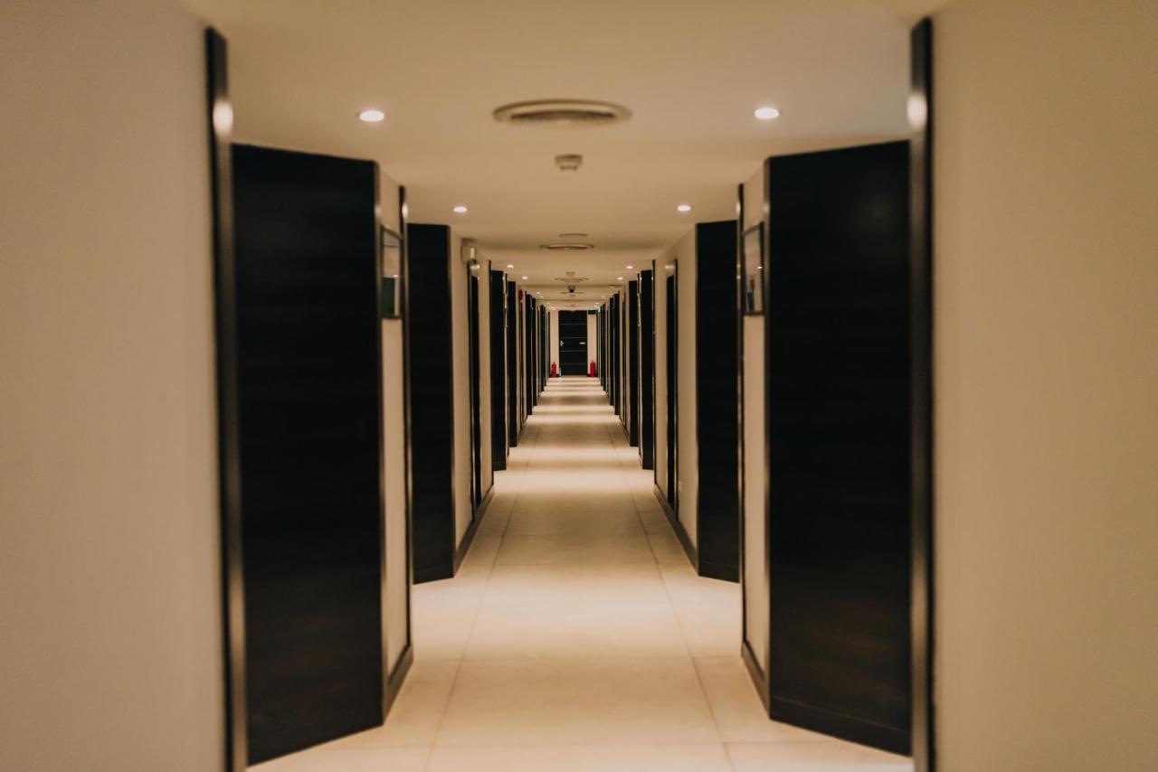 Ashur Hotel Dukhan 외부 사진