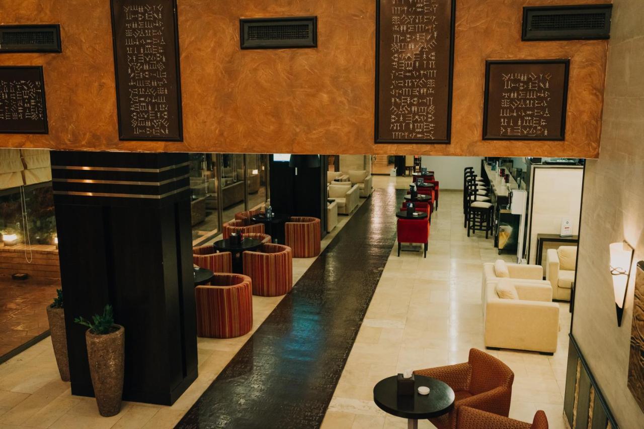 Ashur Hotel Dukhan 외부 사진