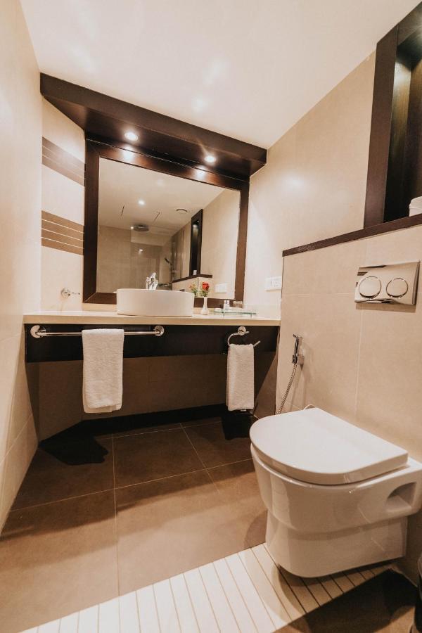 Ashur Hotel Dukhan 외부 사진